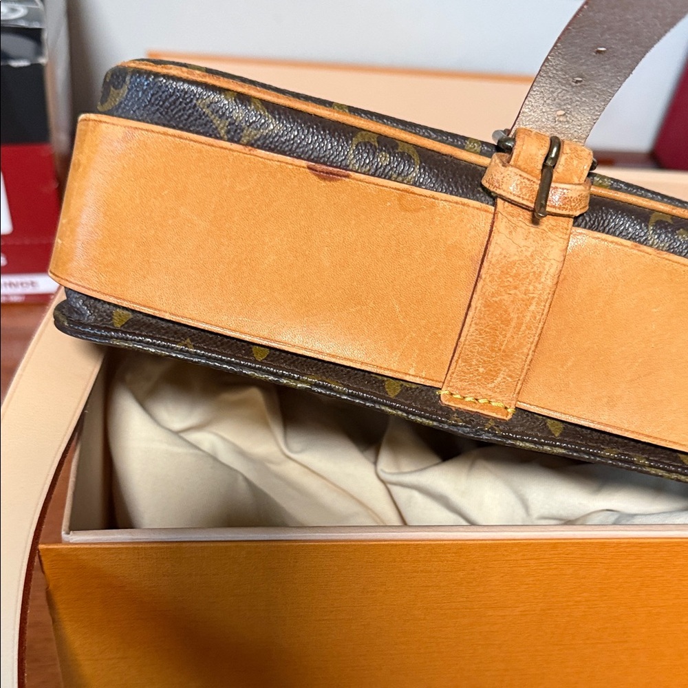 Louis Vuitton Cartouchiere Tan and Brown Monogram Bag - Picture 2 of 8